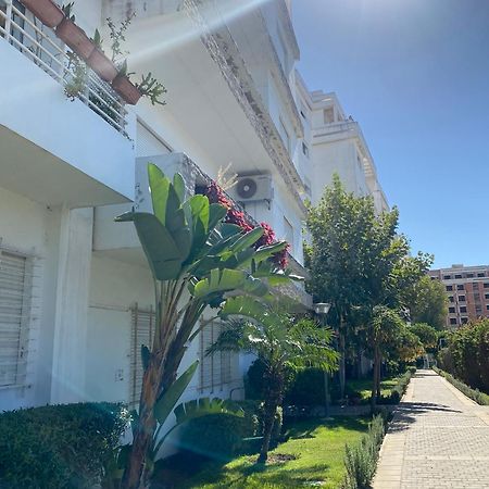 Moderne Appartement Met Tuin Tánger Exterior foto